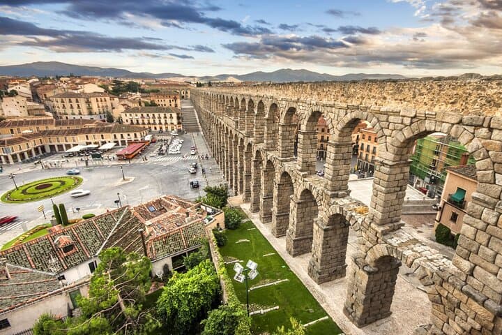 Segovia Full-Day Trip from Madrid: Aqueduct, Alcázar & Cathedral photo 2