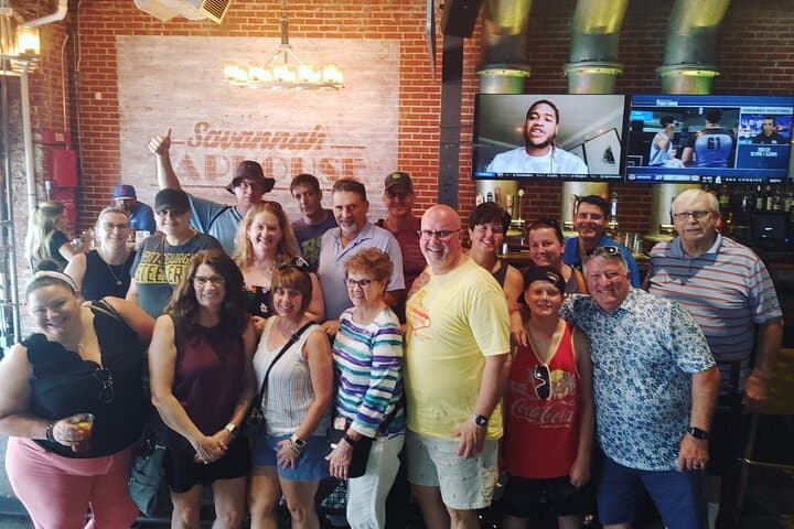 Private Walking Tour in Savannah: Trivia & Tipsy Trivia Stroll photo 5