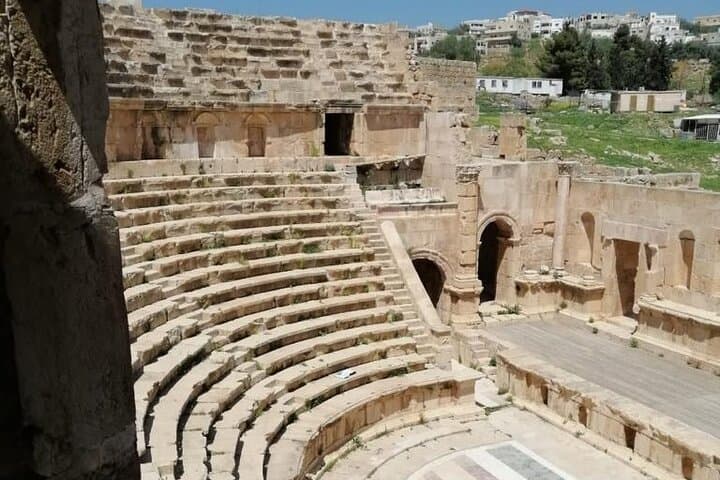 Amman to Jerash and Ajloun Castle: Full-Day Ancient Ruins & Valley Views photo 2