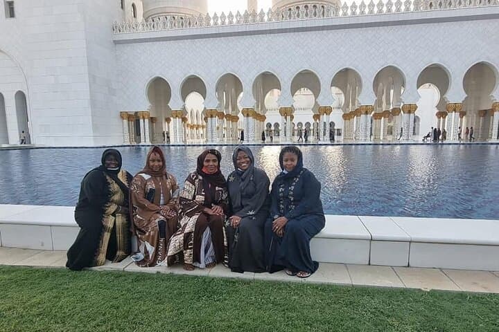 Abu Dhabi Day Trip from Dubai: Sheikh Zayed Mosque, Emirates Palace & Corniche Highlights photo 6