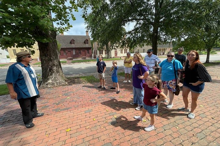 Kept in Bondage: History of Slavery Walking Tour in Colonial Williamsburg photo 3