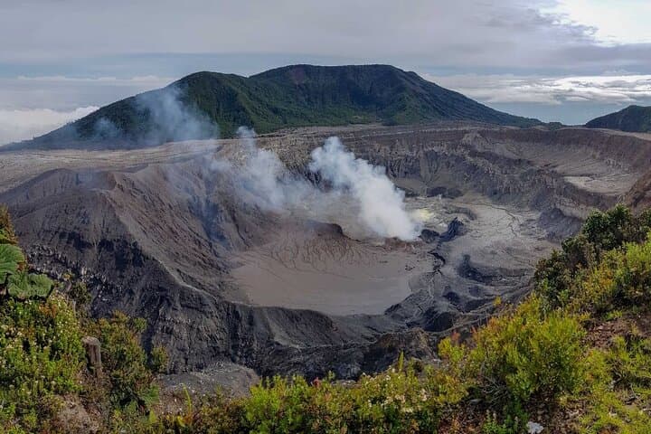 Poás Volcano National Park: See the Crater, Botos Lagoon & Practical Visitor Tips photo 6