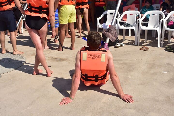 Catamaran Arches & Quimixto Waterfall — Puerto Vallarta All‑Inclusive Day Cruise photo 4