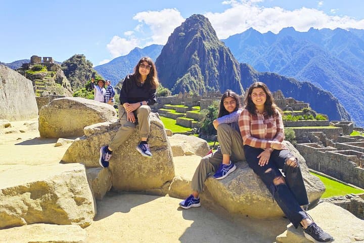 6-Day Machu Picchu, Sacred Valley, Rainbow Mountain & Humantay Lagoon Adventure photo 2