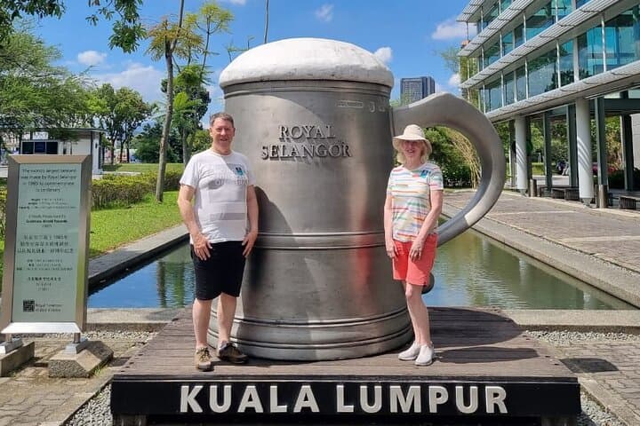 Genting Highlands & Batu Caves Day Trip: Skyway, Temples, Batik & Pewter photo 4