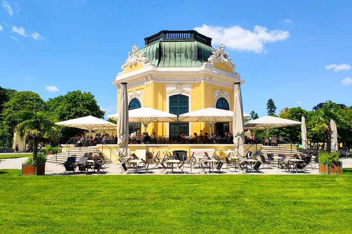 Private Transport to Schönbrunn Zoo Vienna — Easy Transfers for a Seamless Visit photo 6