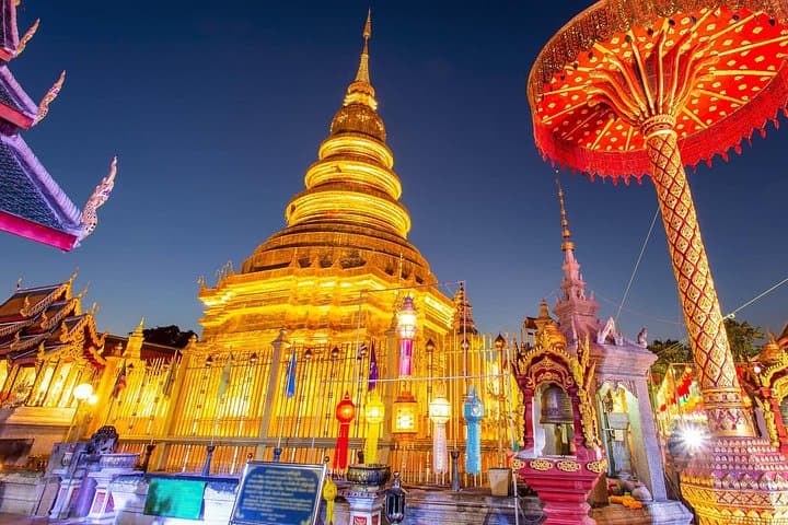Full-Day Lamphun & Lampang Temple Tour from Chiang Mai — Wat Hariphunchai & Lampang Luang photo 4