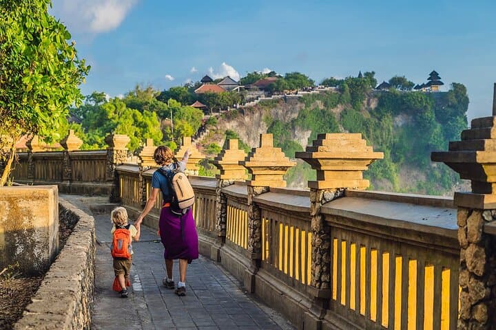 Half-Day Uluwatu Sunset Tour: Uluwatu Temple, Melasti Beach & Kecak Fire Dance
