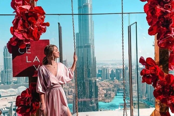 Executive Lunch at CÉ LA VI Dubai: Skyline Dining with Transfers