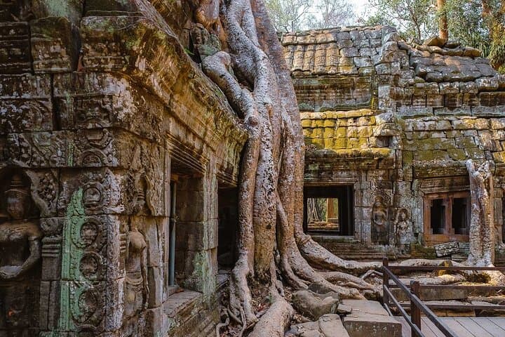 2-Day Angkor Wat Sunrise Tour — Small & Big Circuit with Banteay Srei photo 3