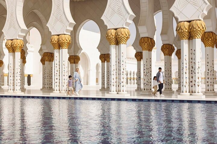 Half-Day Sheikh Zayed Grand Mosque Tour from Dubai — Practical Visitor Guide photo 4