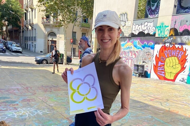 Paint Your Own Mural: Private Street Art Workshop in Barcelona photo 4
