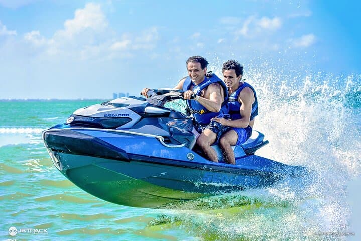 Drive a Waverunner on Nichupé Lagoon: Guided Jet Ski Tour in Cancun