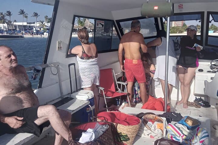 Sunset Seascooter Snorkeling: Private Boat Tour in Aruba's Reefs