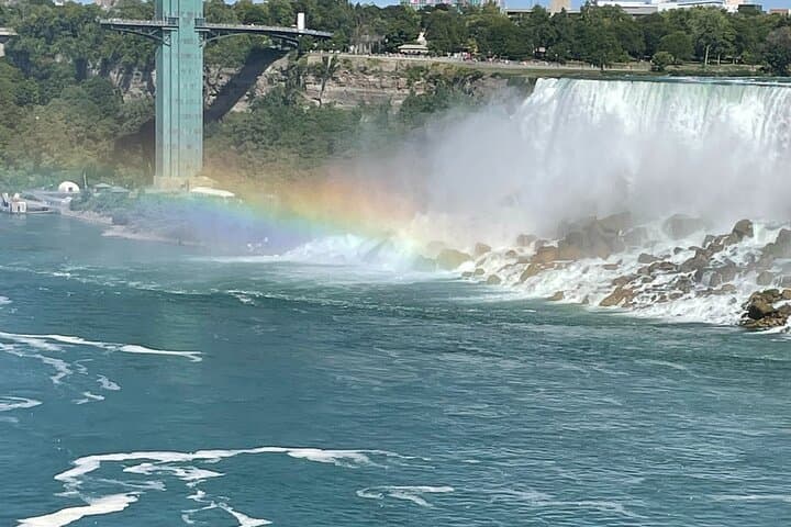 Niagara Falls Private Tour from Toronto — Day Trip to Horseshoe Falls photo 2