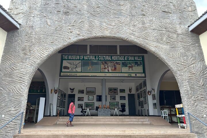 Shai Hills Safari and Volta River Cruise: Day Tour from Accra photo 1
