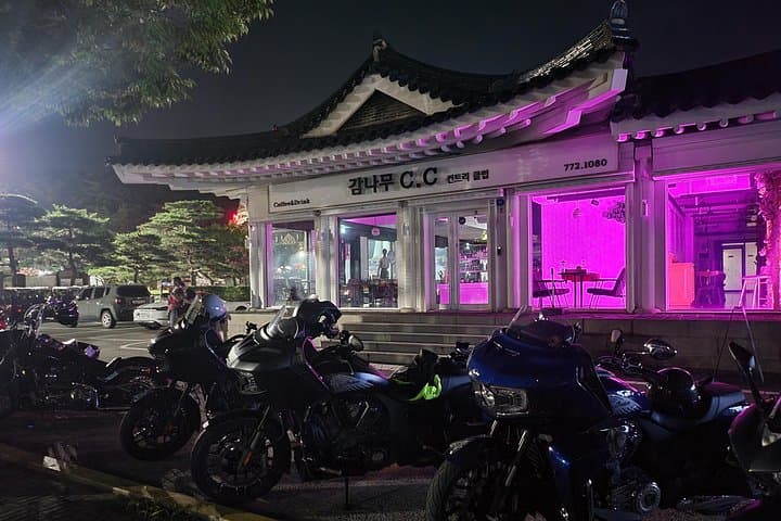Coastal Motorcycle Tour in Busan — Haeundae Beaches, Temples & Cafes by Bike photo 4