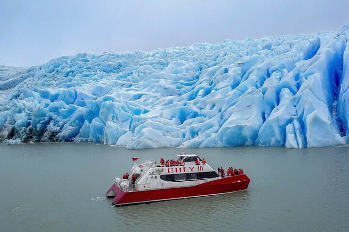 Grey Glacier Navigation in Torres del Paine: Close-Up Catamaran Cruise to an Antarctic-Sized Ice Wall photo 3