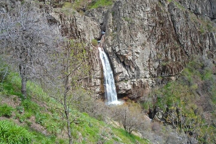 One-Day Trekking to Gusgarf Waterfall — Hissar Range Day Hike from Dushanbe photo 2
