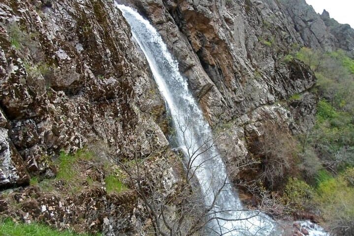 One-Day Trekking to Gusgarf Waterfall — Hissar Range Day Hike from Dushanbe photo 3