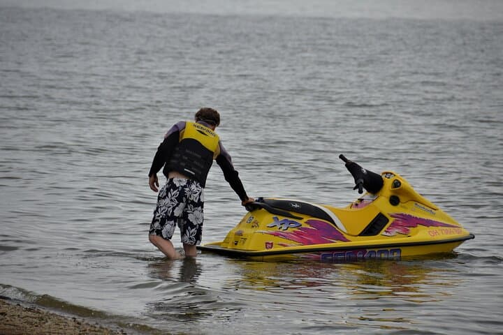 Jet Ski Dubai: Thrilling Arabian Gulf Ride with Skyline Views photo 5