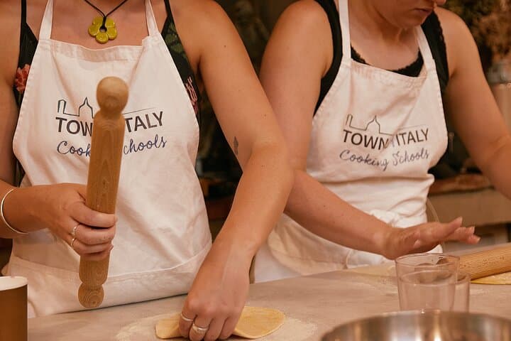 Hands-On Pasta and Gelato Class in the Heart of Florence