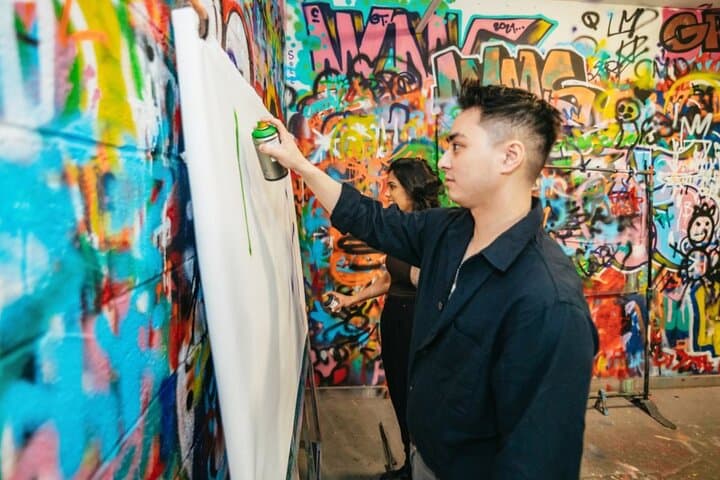 Brooklyn Graffiti Workshop in Bushwick — 1-Hour Street Art Lesson photo 2