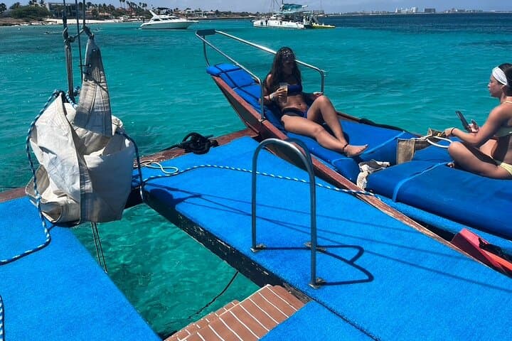 Catalina Bay Adults-Only Small-Group Snorkel & Sunset Sail (Aruba) photo 3
