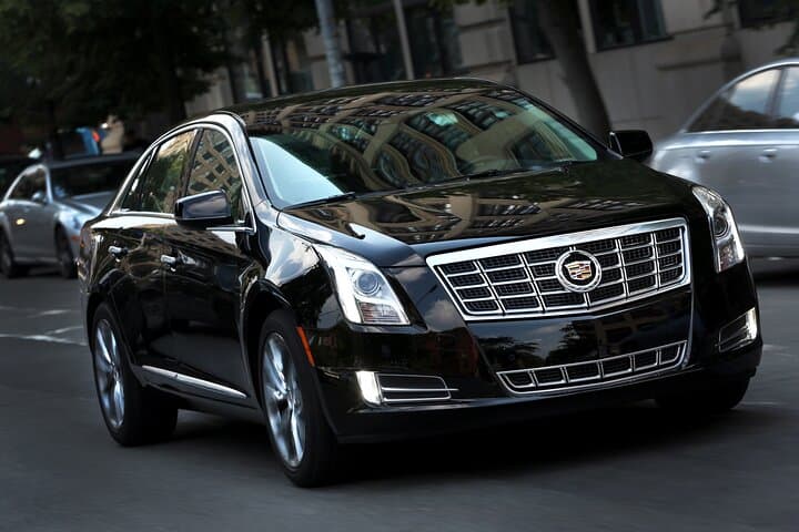 San Diego Airport Private Transfer (SAN) to Downtown — Sedan Chauffeur Service photo 1