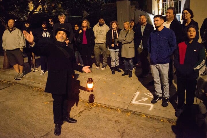 San Francisco Ghost Hunt Walking Tour: Lantern-Lit Haunted History Walk photo 3