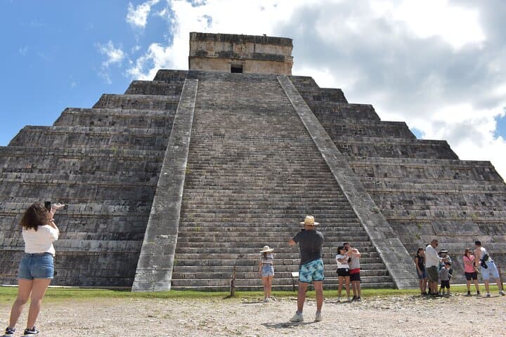 Chichen Itza, Ik Kil & Suytun: Full-Day Ruins and Cenotes Tour from Cancún photo 3
