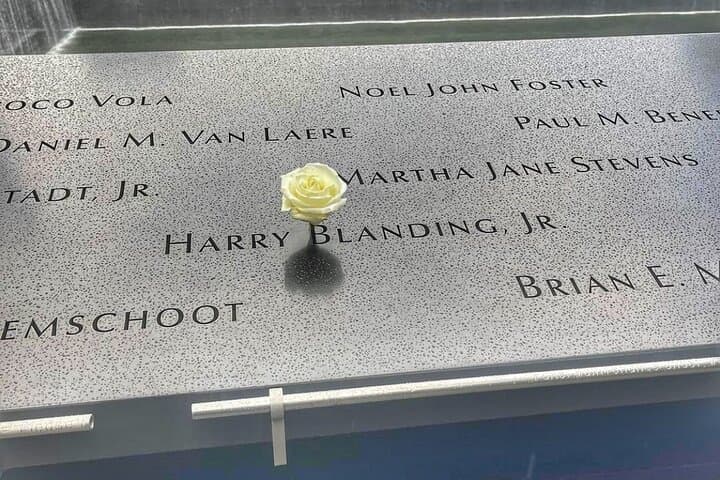 Ground Zero 9/11 Memorial Walking Tour: America Rising History Walk in NYC photo 2