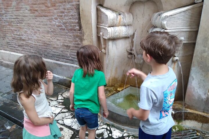 Family-Friendly Private Rome Highlights Tour: Trevi, Pantheon & Gelato photo 4