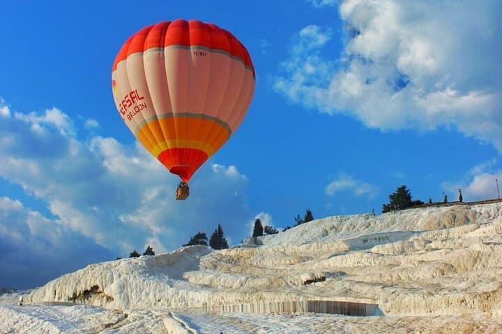 Pamukkale Sunrise Hot-Air Balloon Ride with Breakfast & Transfer photo 2