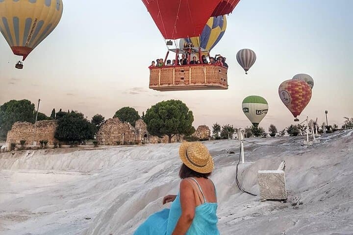 Pamukkale Sunrise Hot-Air Balloon Ride with Breakfast & Transfer