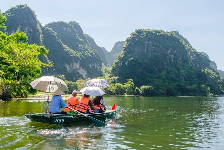 Ninh Binh Day Trip: Bai Dinh, Trang An Boat & Mua Cave Hike from Hanoi photo 4