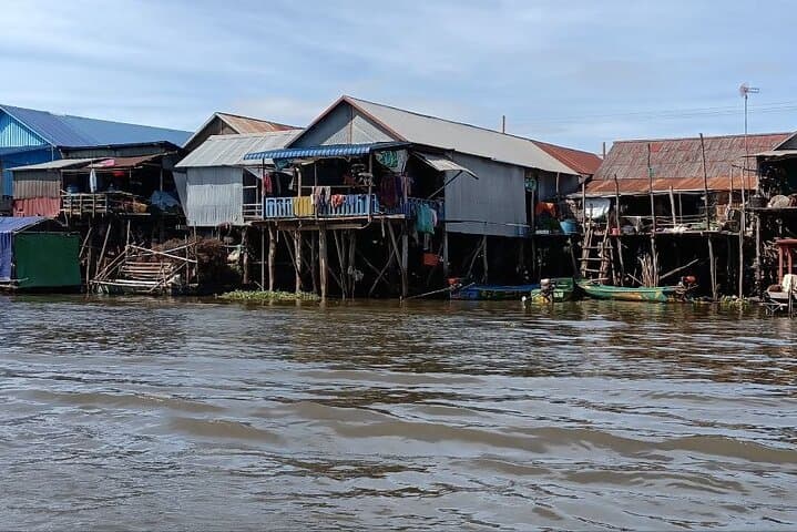 Sunset on Tonle Sap Lake: Kampong Pluk Half-Day Boat Tour from Siem Reap