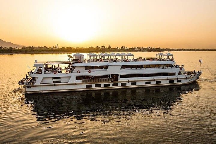 Cairo & Nile Cruise: 6-Day Cultural and Nile River Journey