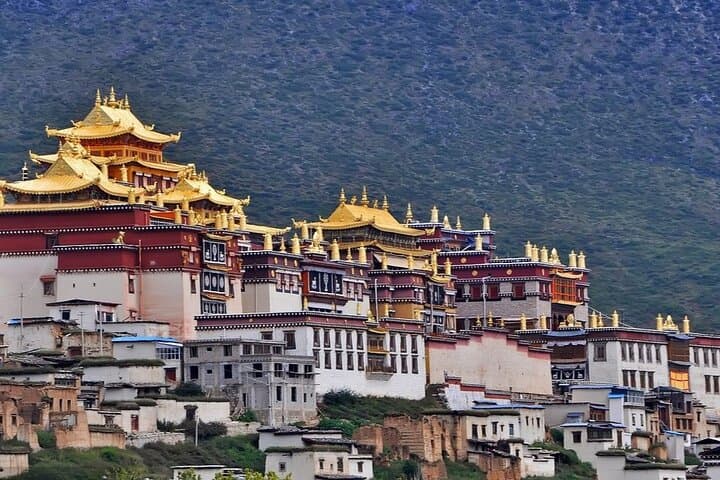 Sichuan to Yunnan: 12-Day Private 'Last Paradise' Tour — Yading, Tiger Leaping Gorge & Lijiang photo 6