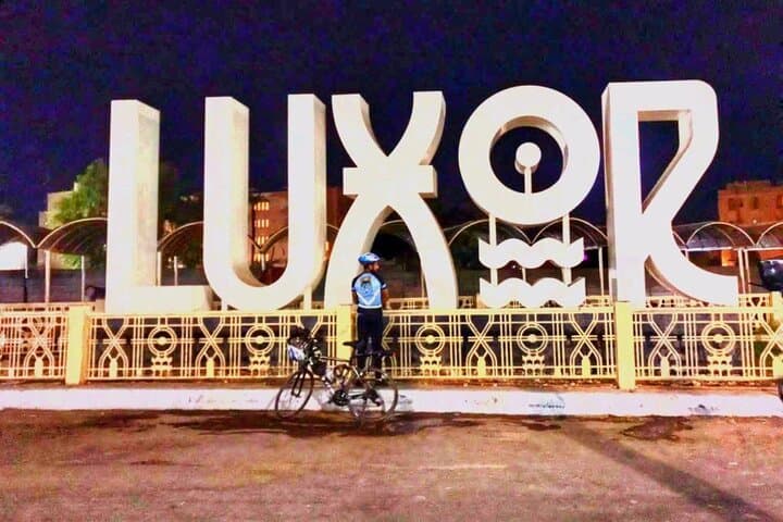 Luxor by Bike: 2-Hour Private City Tour with Fresh Juice