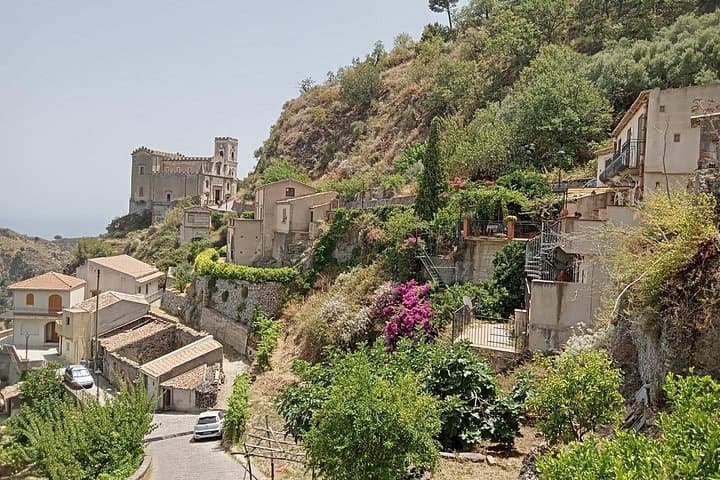Taormina Godfather Tour: Private Visit to Forza d'Agrò & Savoca
