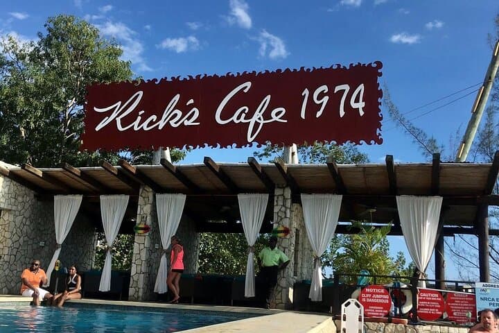 Savor Sun and Fun on Negril's Pristine Shores