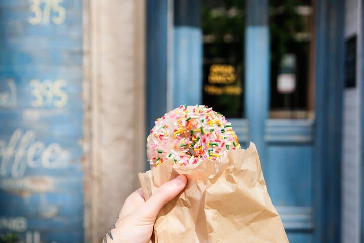 Chicago Donut Tour: Underground Donut Walking Tour with Riverfront Views photo 5
