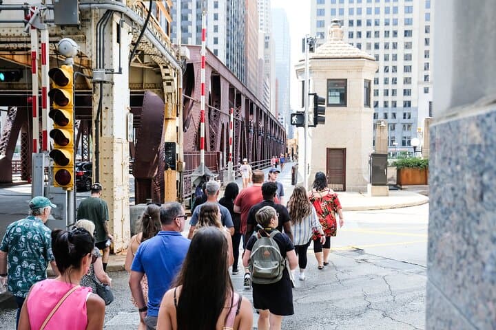 Chicago Donut Tour: Underground Donut Walking Tour with Riverfront Views photo 3