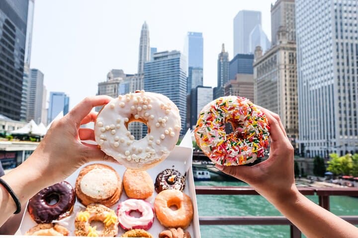 Chicago Donut Tour: Underground Donut Walking Tour with Riverfront Views