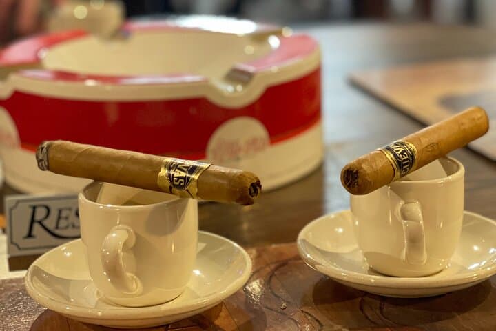Little Havana Cigar and Rum Tasting Experience: Calle Ocho Walking Tour photo 3