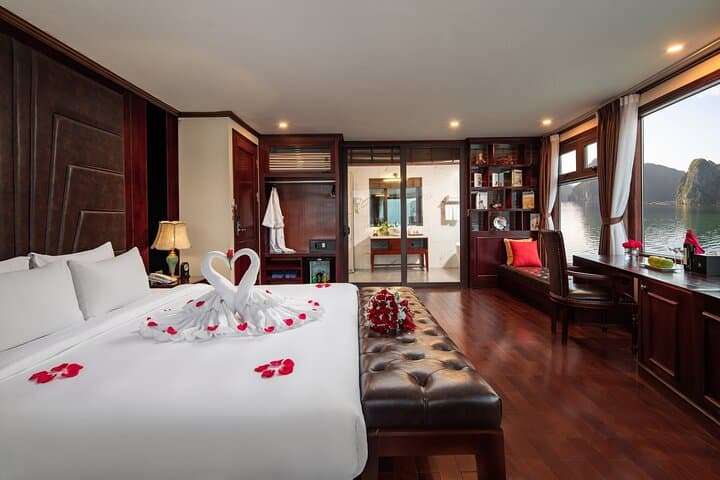 Dora Cruise Halong & Lan Ha Bay 3D/2N — Tai Chi, Kayaks & Viet Hai Village photo 5