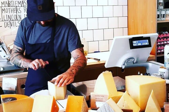 London Cheese Crawl & Walking Tour: Fortnum and Mason, Little Italy & Covent Garden Tastings photo 3