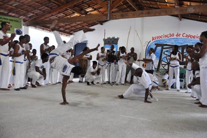 Capoeira Experience in Bahia: Private 4-Hour Lesson & Berimbau Workshop