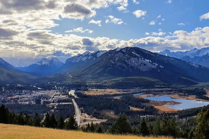 Banff to Lake Louise & Moraine Lake: Small-Group Day Tour Along the Icefields Parkway photo 6